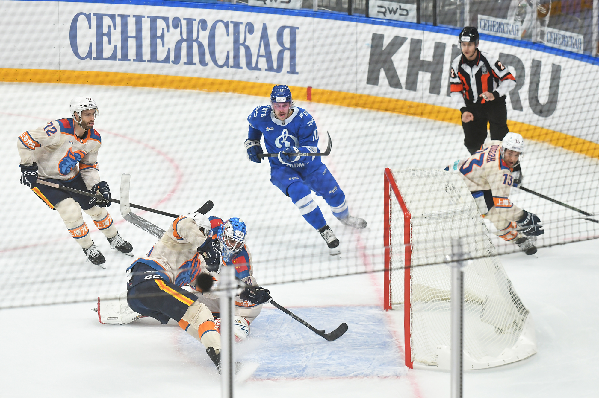 gallery-photo