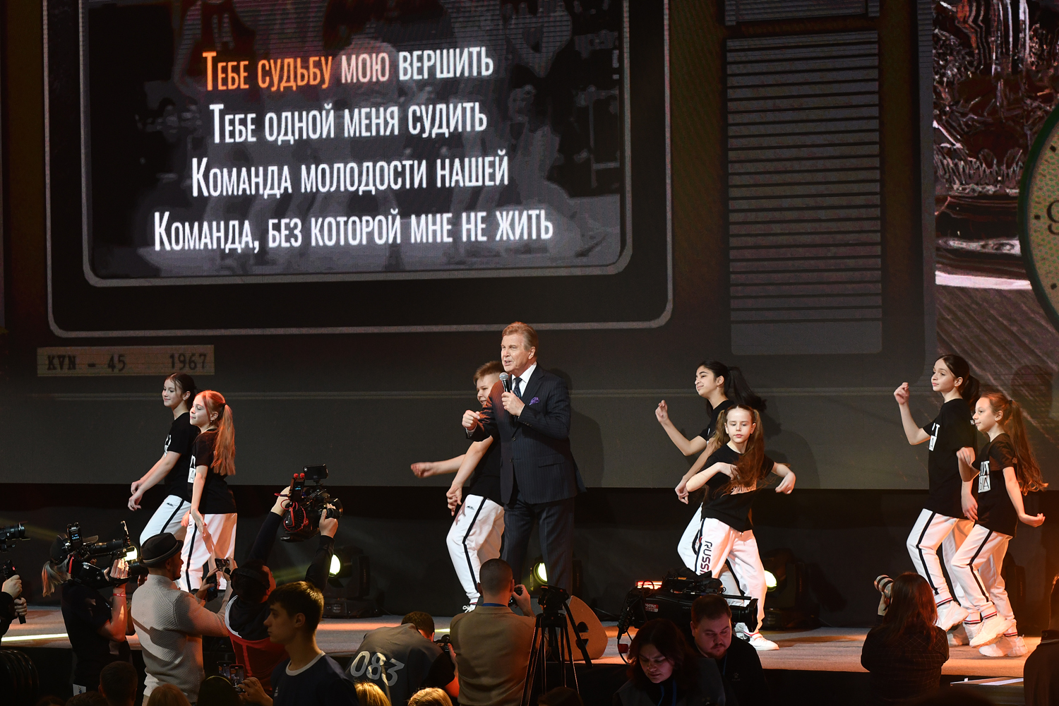 gallery-photo