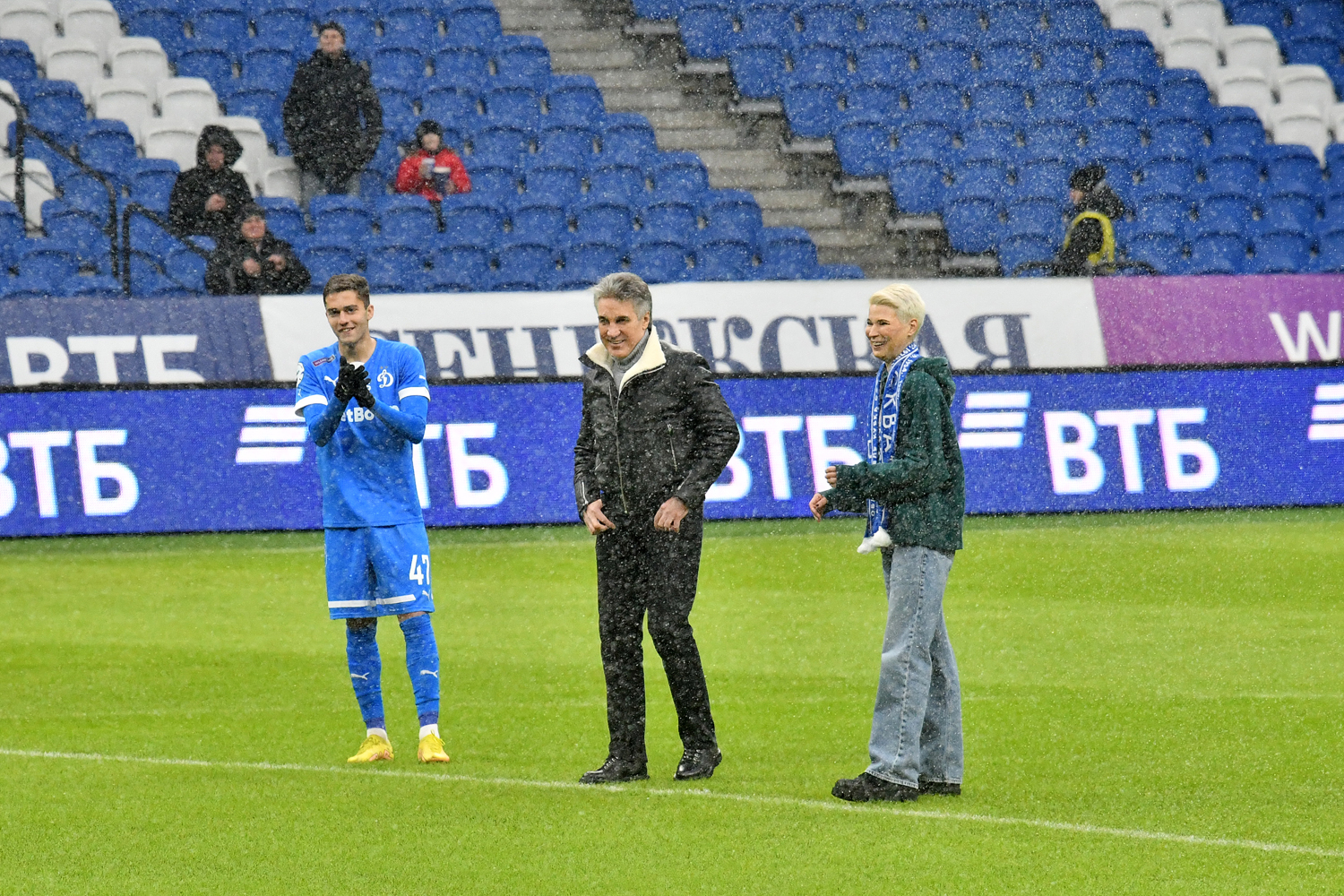 gallery-photo