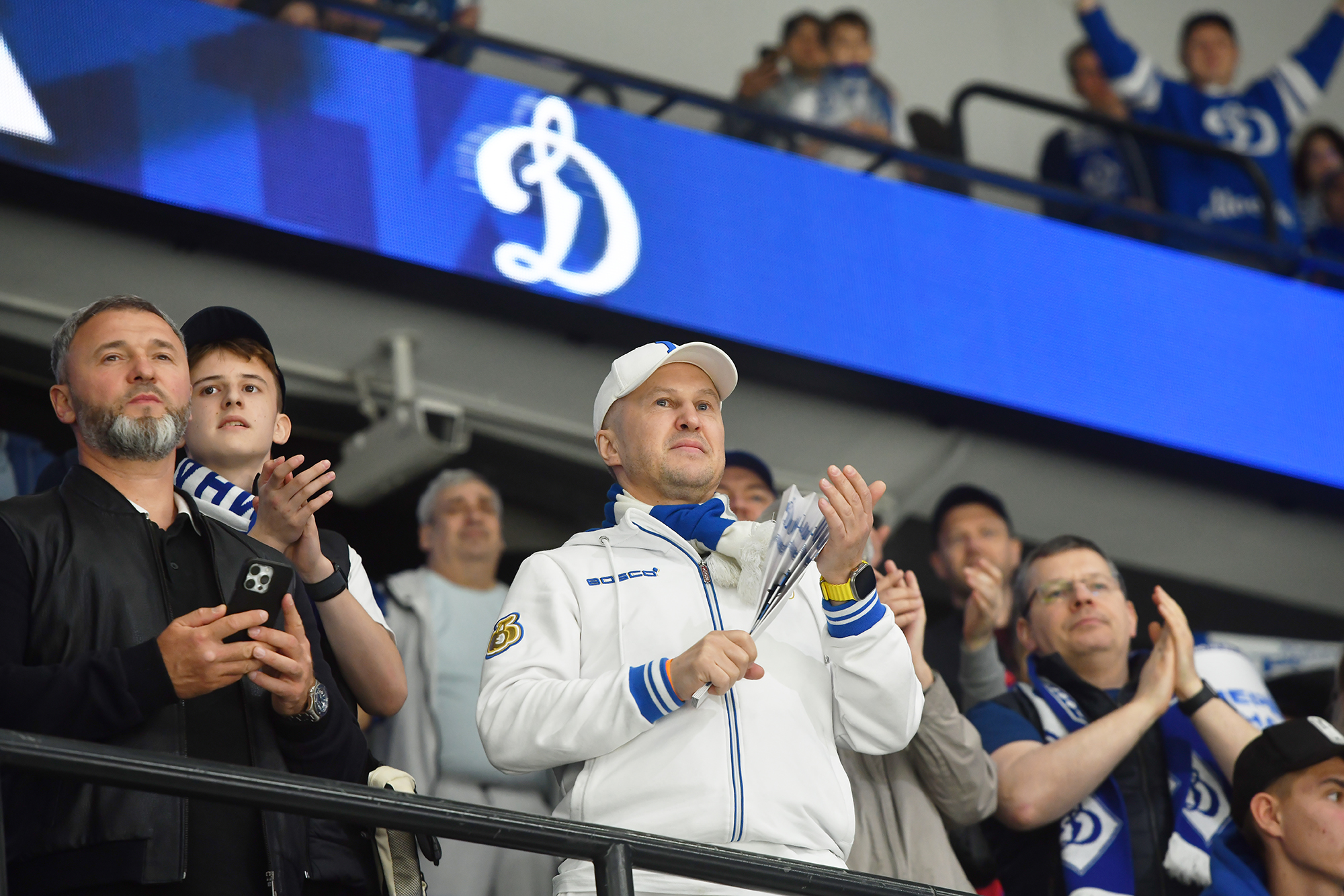 gallery-photo
