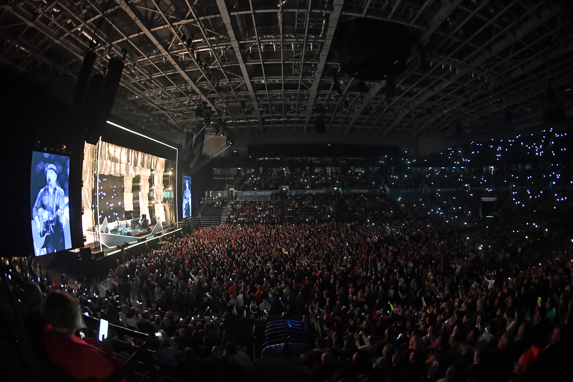 gallery-photo